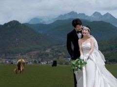 云南拍婚纱照多少钱？